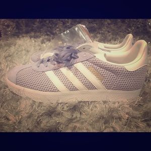 🍂 Adidas Women’s Sneakers 🍂